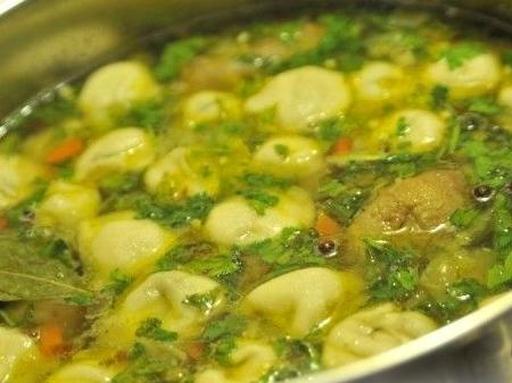 Potato Soup with Mushroom Dumplings ('Ushki')