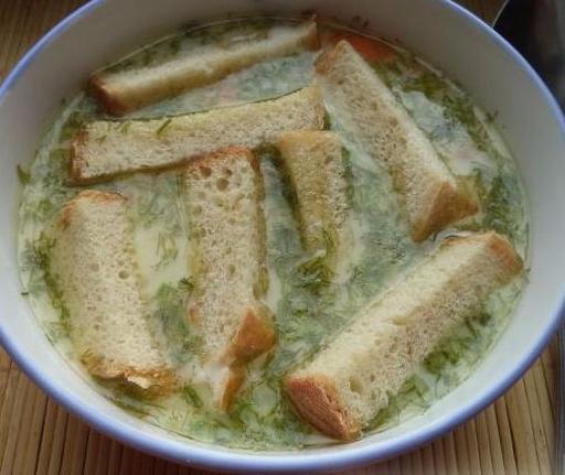 Сирний суп з вермішеллю та грінками